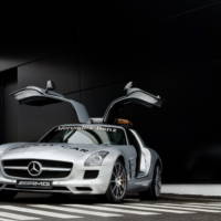 Mercedes SLS AMG 2010 Formula 1 Safety Car