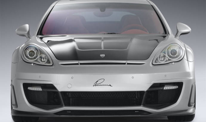 Porsche Panamera by Lumma