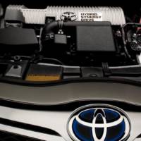 2010 Toyota Auris HSD Revealed