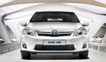 2010 Toyota Auris HSD Revealed