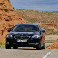 2011 BMW 5 Series Touring - Photos and Details