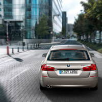 2011 BMW 5 Series Touring - Photos and Details