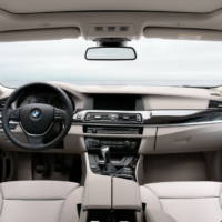 2011 BMW 5 Series Touring - Photos and Details