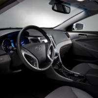 2011 Hyundai Sonata Hybrid revealed