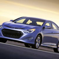 2011 Hyundai Sonata Hybrid revealed