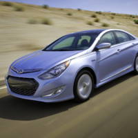 2011 Hyundai Sonata Hybrid revealed