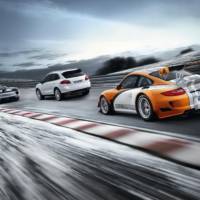 Porsche 918 Spyder - Photos and Details