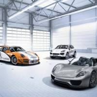 Porsche 918 Spyder - Photos and Details