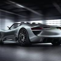 Porsche 918 Spyder - Photos and Details