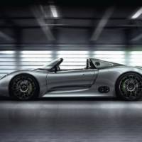 Porsche 918 Spyder - Photos and Details