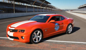 2010 Chevrolet Camaro Indy 500 Pace Car replica