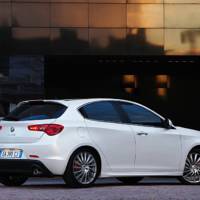 Alfa Romeo Giulietta Photos