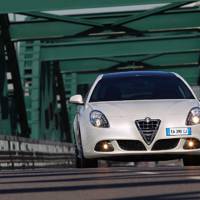 Alfa Romeo Giulietta Photos