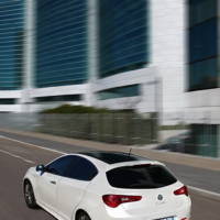 Alfa Romeo Giulietta Photos