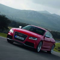 Audi RS5 Coupe details