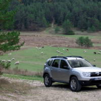 Dacia Duster SUV new photos