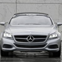 Mercedes CLS Estate revealed