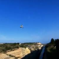 Video: Motorcycle jump over Corinth Canal