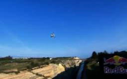 Video: Motorcycle jump over Corinth Canal