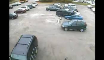 Video: Worst parking job ever