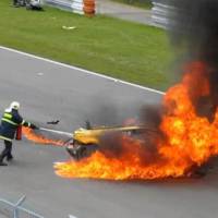 Gallardo burning in Lamborghini Super Trofeo crash
