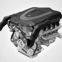 New Mercedes 3.5-liter V6 and 4.6-liter V8 engines