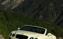 2011 Bentley Continental Supersports Convertible new photos