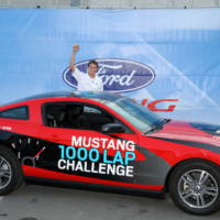 2011 Ford Mustang V6 sets new record by averaging 48.5 mpg