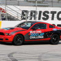 2011 Ford Mustang V6 sets new record by averaging 48.5 mpg