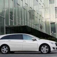 2011 Mercedes R Class new images