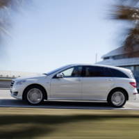 2011 Mercedes R Class new images