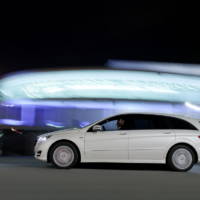 2011 Mercedes R Class new images