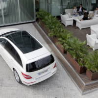 2011 Mercedes R Class new images