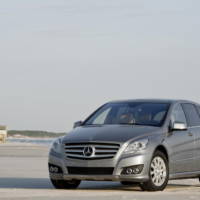 2011 Mercedes R Class new images