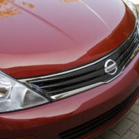 2011 Nissan Versa price