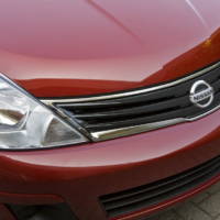 2011 Nissan Versa price