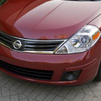 2011 Nissan Versa price