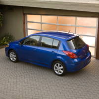 2011 Nissan Versa price