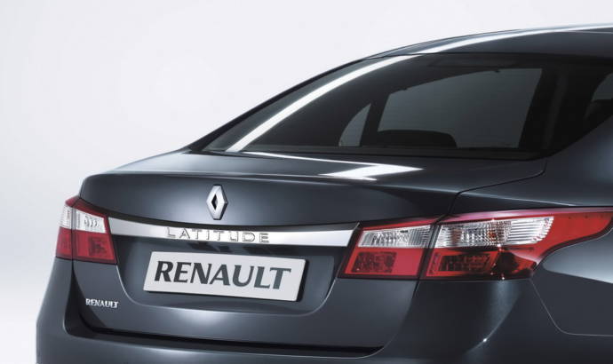 2011 Renault Latitude