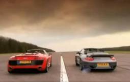 Audi R8 Spyder vs Porsche 911 Turbo Cabrio
