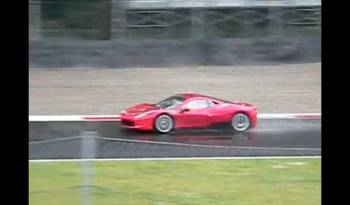 Ferrari 458 Italia Challenge video