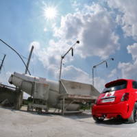 Fiat 500 Ferrari Dealers Edition