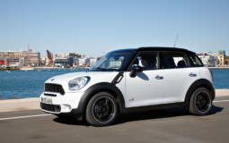 MINI 7 Seater SUV