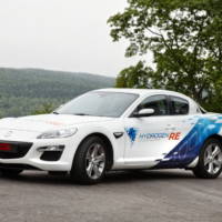 Mazda RX-8 Hydrogen RE at Le Mans into the Future