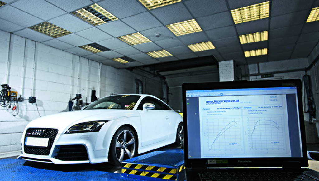 Superchips 2010 Audi TT RS