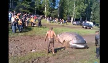 Video: Bentley Continental GT Mud Bath