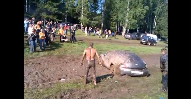 Video: Bentley Continental GT Mud Bath