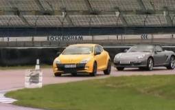 Video: Renault Megane RS vs Porsche Boxster