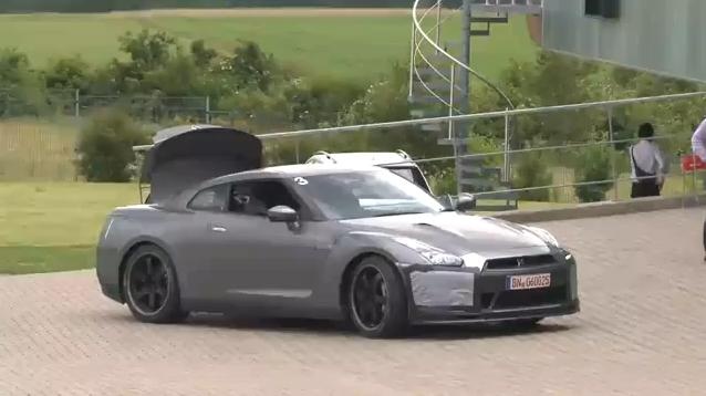 2011 Nissan GT-R SpecM spy video