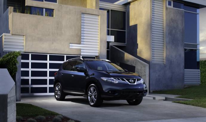 2011 Nissan Murano photos and details